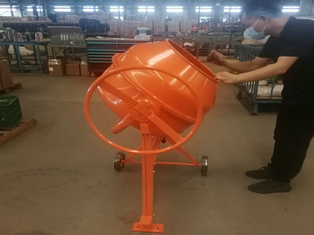 What features TRADE PEAK best portable concrete mixer. 4 200L concrete mixer